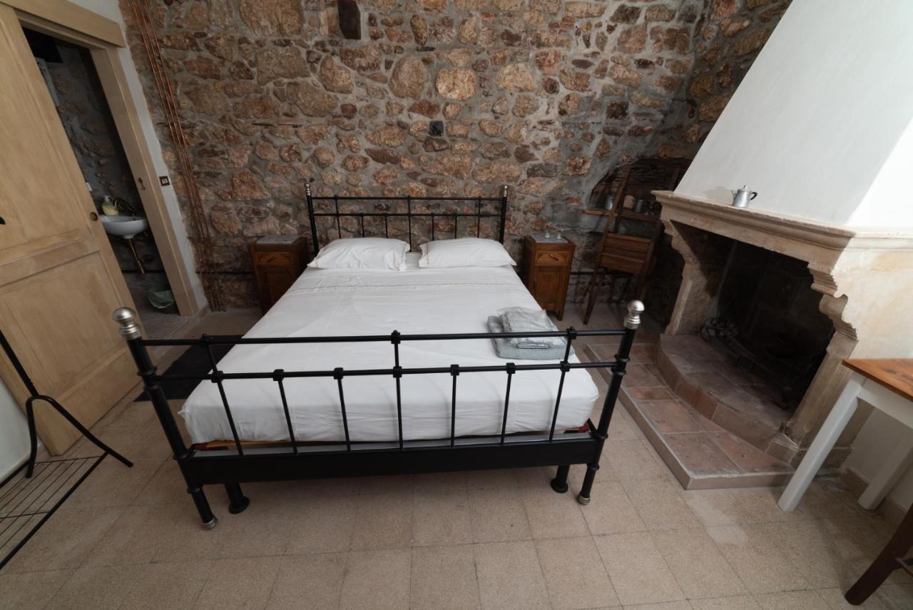 La Casa Di Duilia Bed & Breakfast Fornelli Exterior foto
