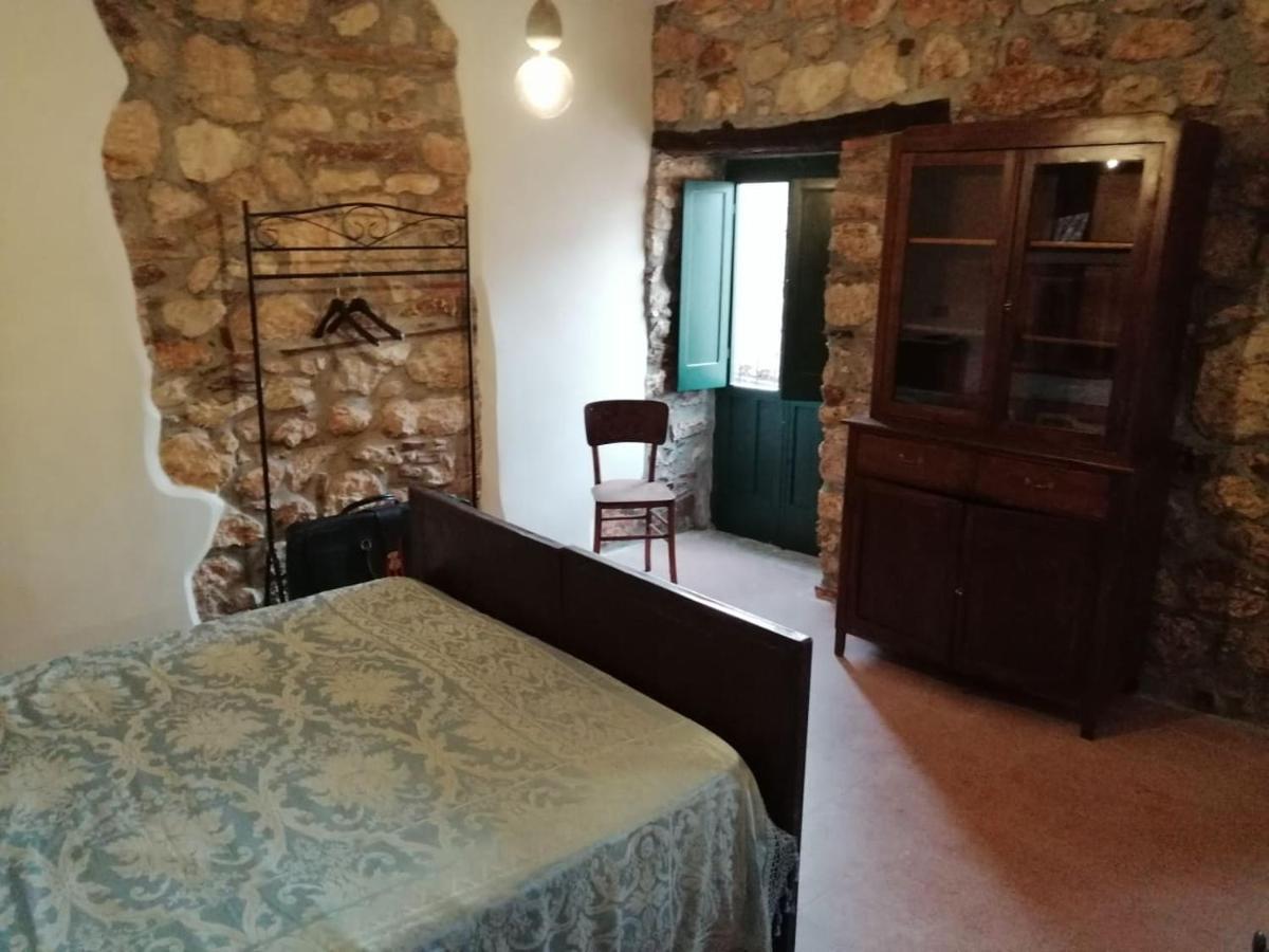 La Casa Di Duilia Bed & Breakfast Fornelli Exterior foto